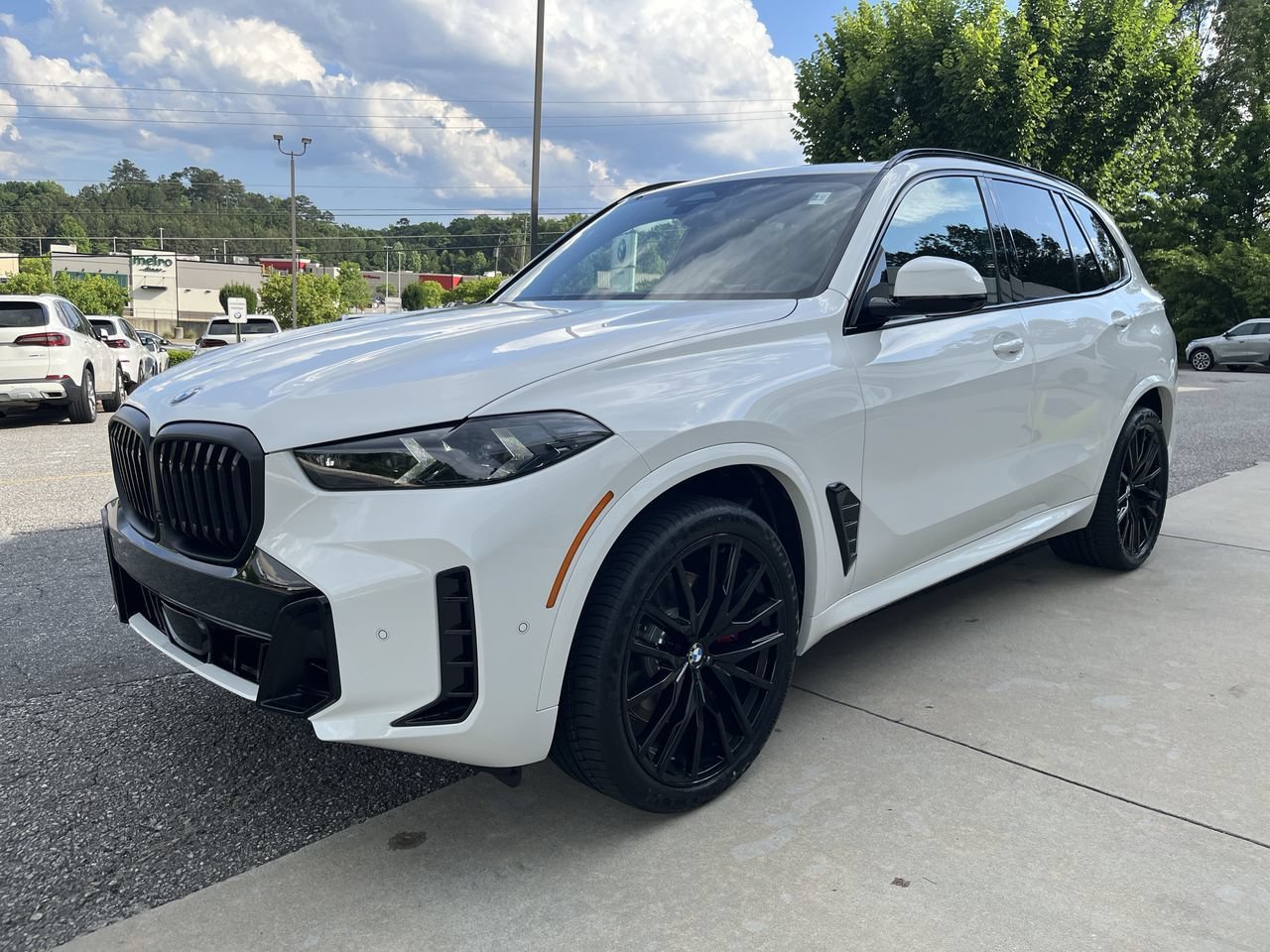 Used 2026 Alpine White BMW xDrive40i image 4