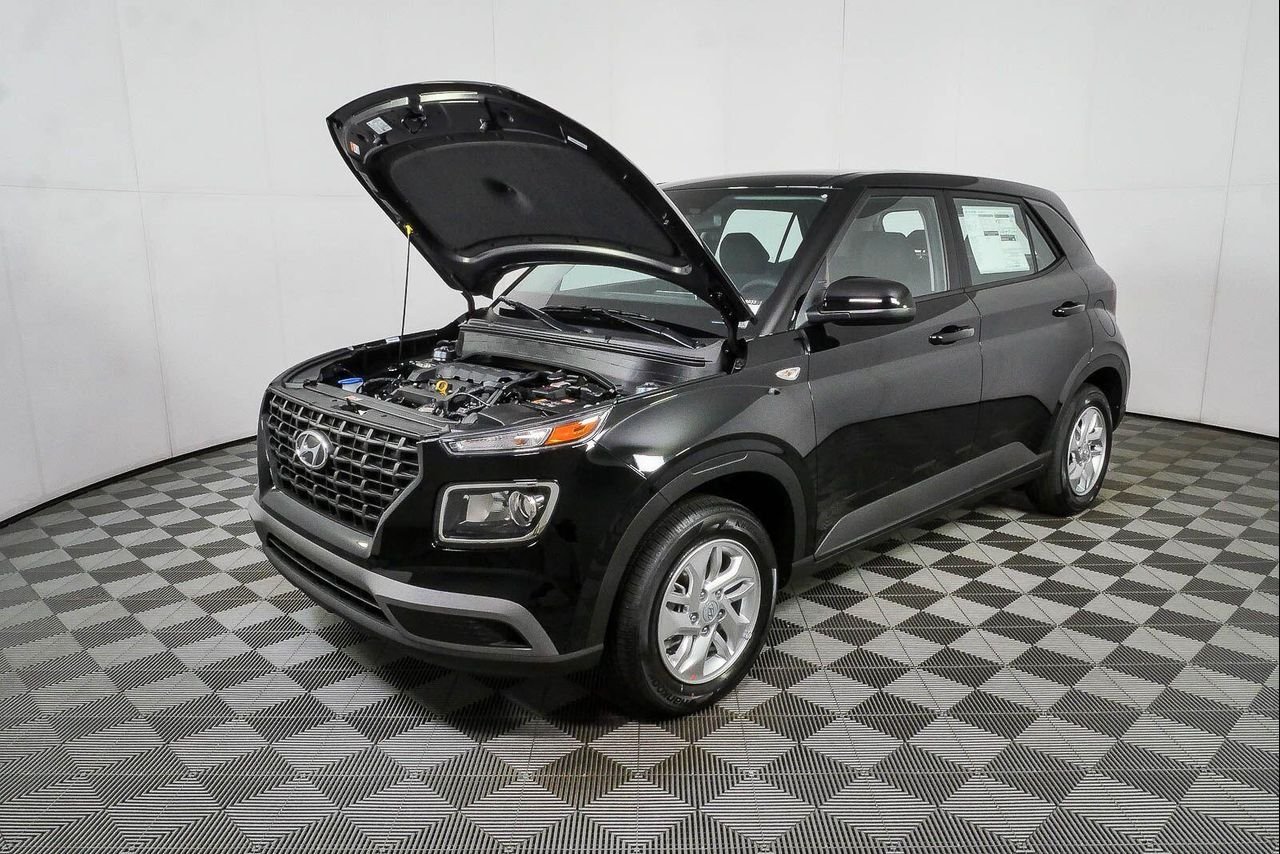 New 2026 Onyx Black Hyundai SE image 65