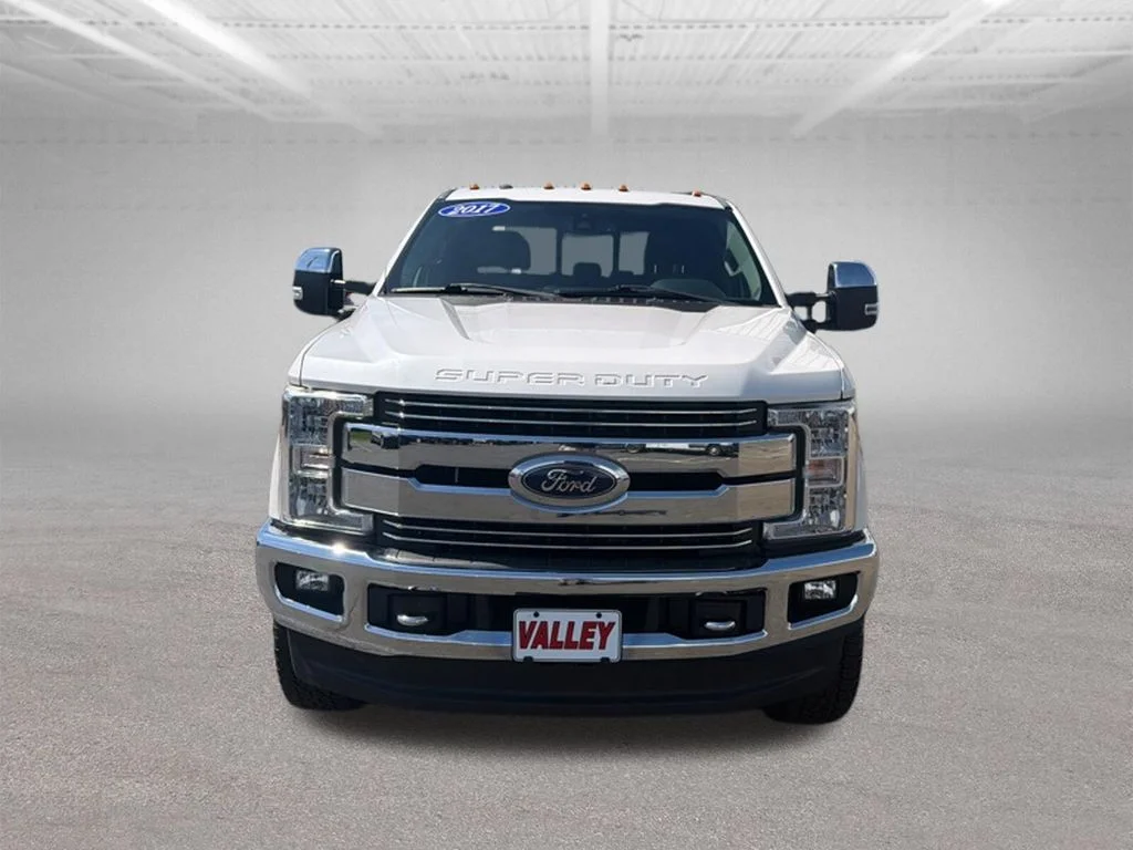 Certified Used 2017 White Platinum Clearcoat Metallic Ford Lariat image 3