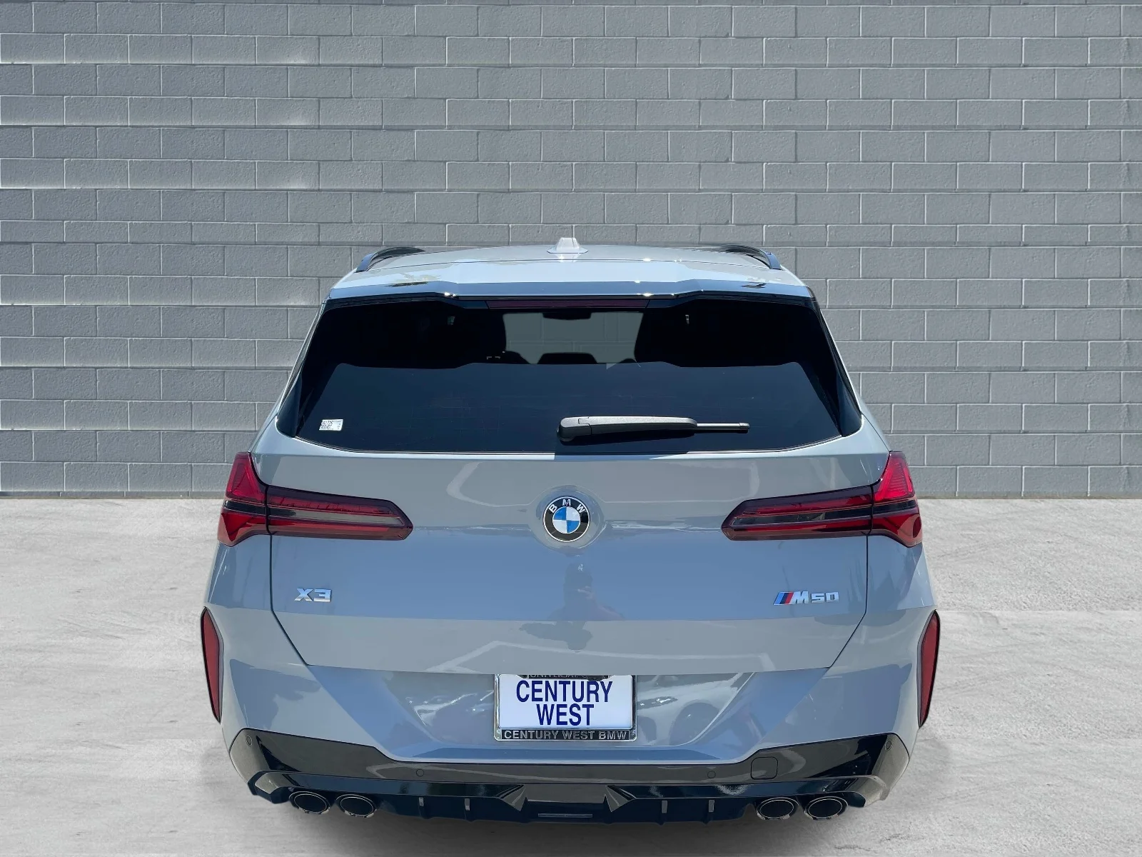 New 2026 Brooklyn Grey Metallic BMW M50 xDrive image 4