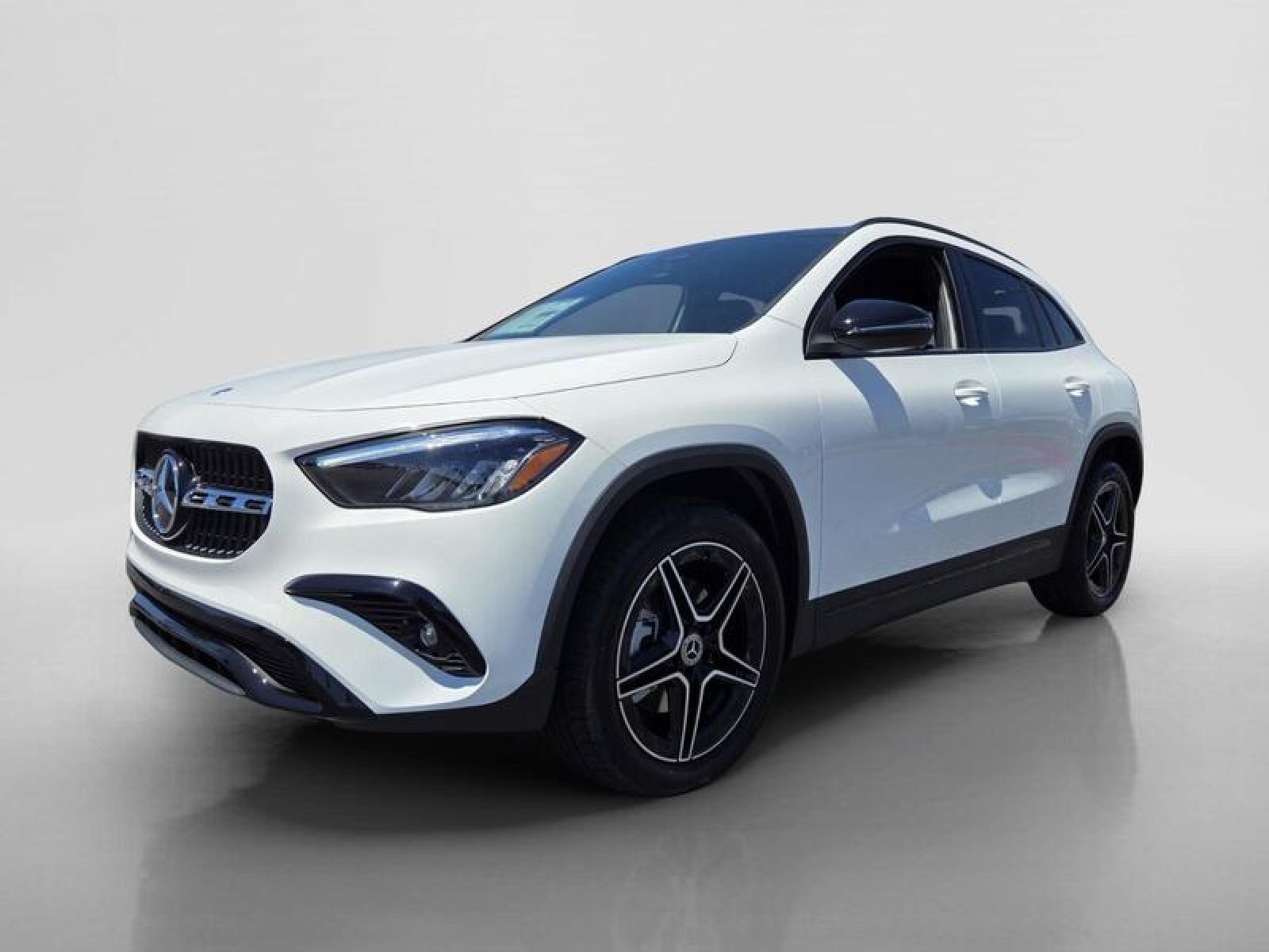 New 2026 Polar White Mercedes-Benz GLA 250 SUV image 8