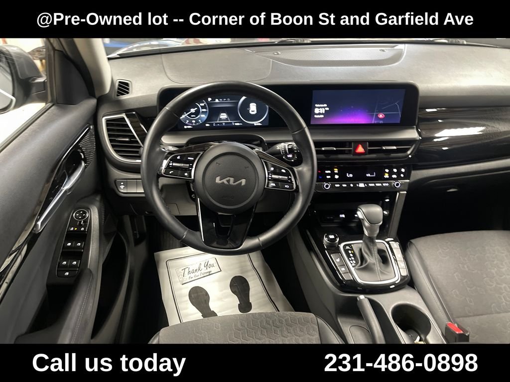 Used 2024 Gray Kia X-Line image 17
