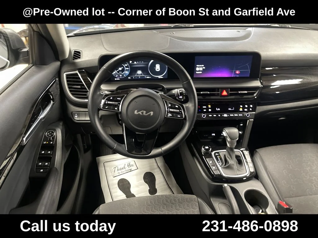 Used 2024 Gray Kia X-Line image 17
