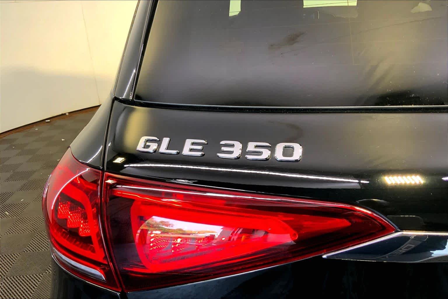 Certified Used 2022 Black Mercedes-Benz GLE 350 image 33