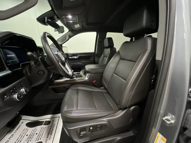 2024 GMC Sierra 1500 SLT - Photo 20