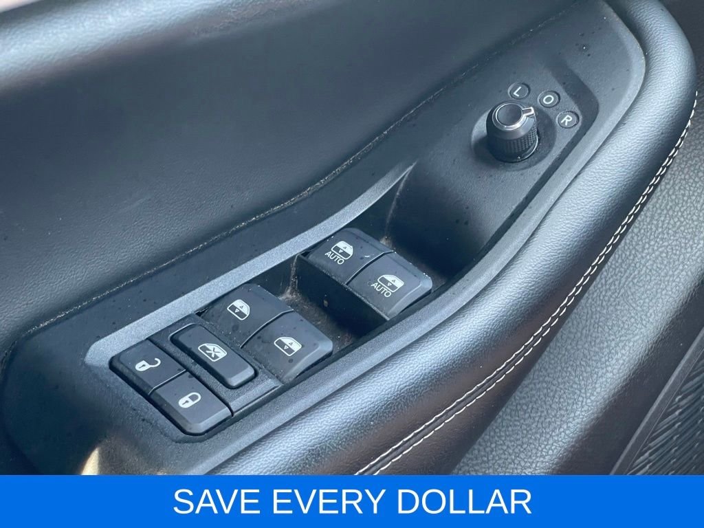Used 2023 Black Jeep Limited image 18