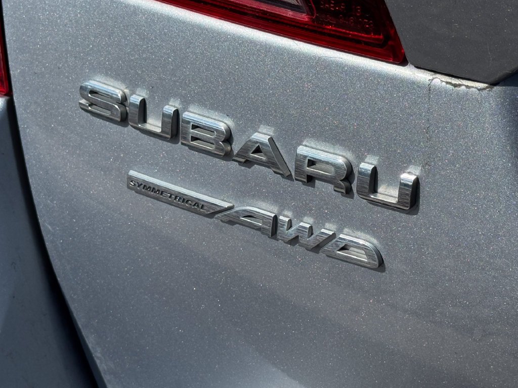 Used 2016 Silver Subaru 2.5i Premium image 22