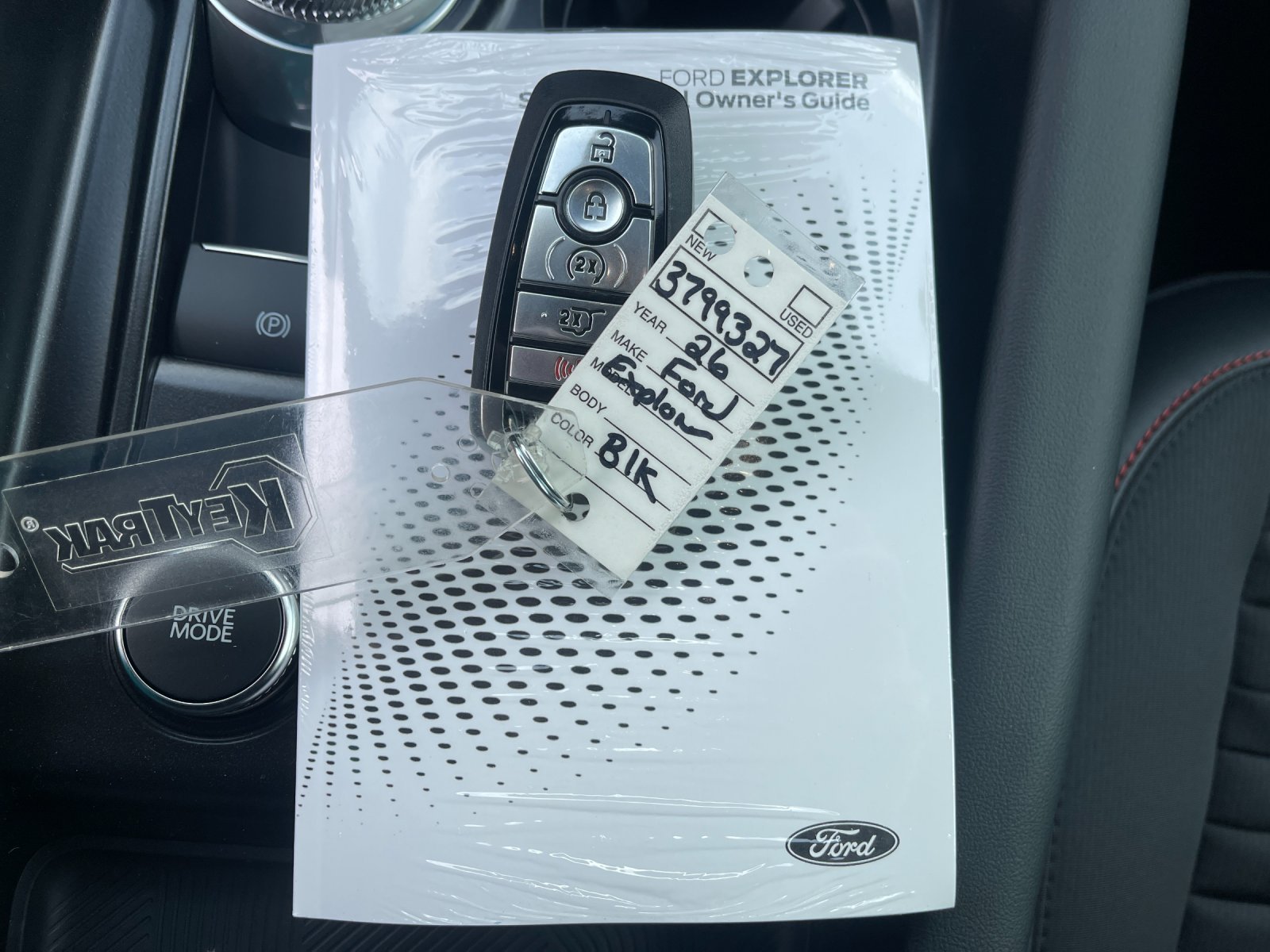 New 2026 Agate Black Metallic Ford ST-Line image 9