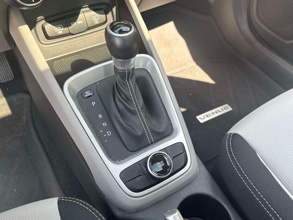 2024 Hyundai Venue SEL - Photo 29