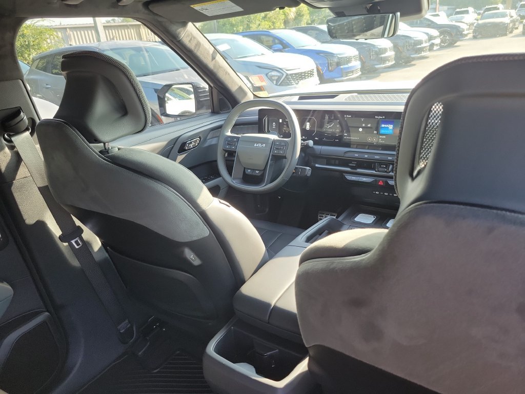 New 2027 Glacial White Pearl Kia X-LINE SX PRESTIGE image 14