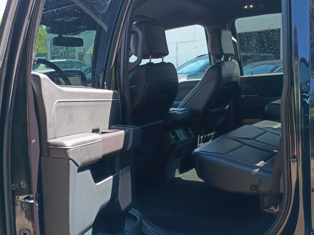 Used 2025 Black Ford Lariat image 19