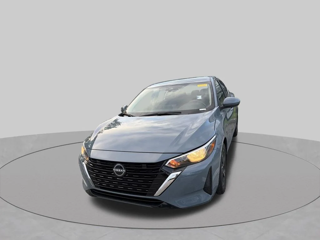 Used 2025 Gray Nissan SV image 14