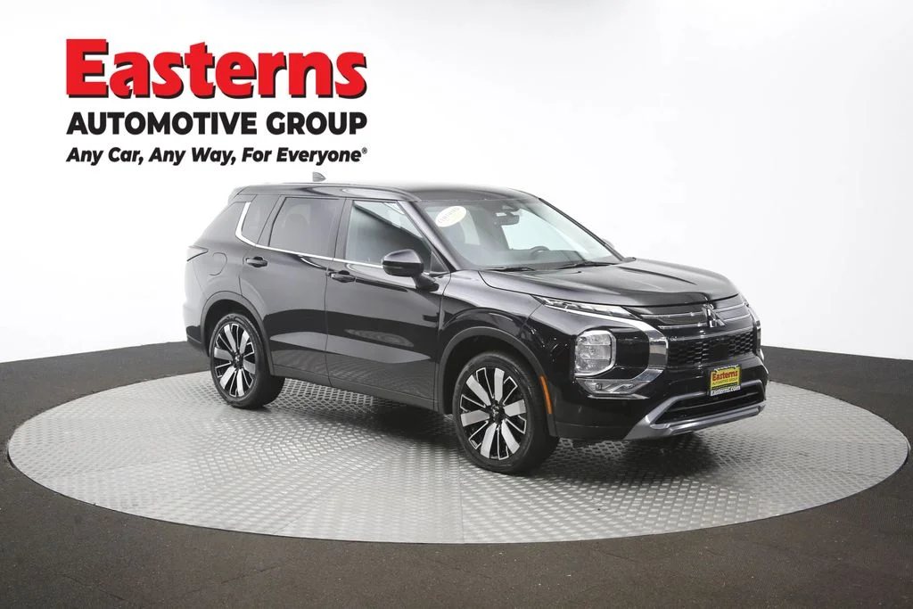 Used 2025 Black Mitsubishi SE image 50