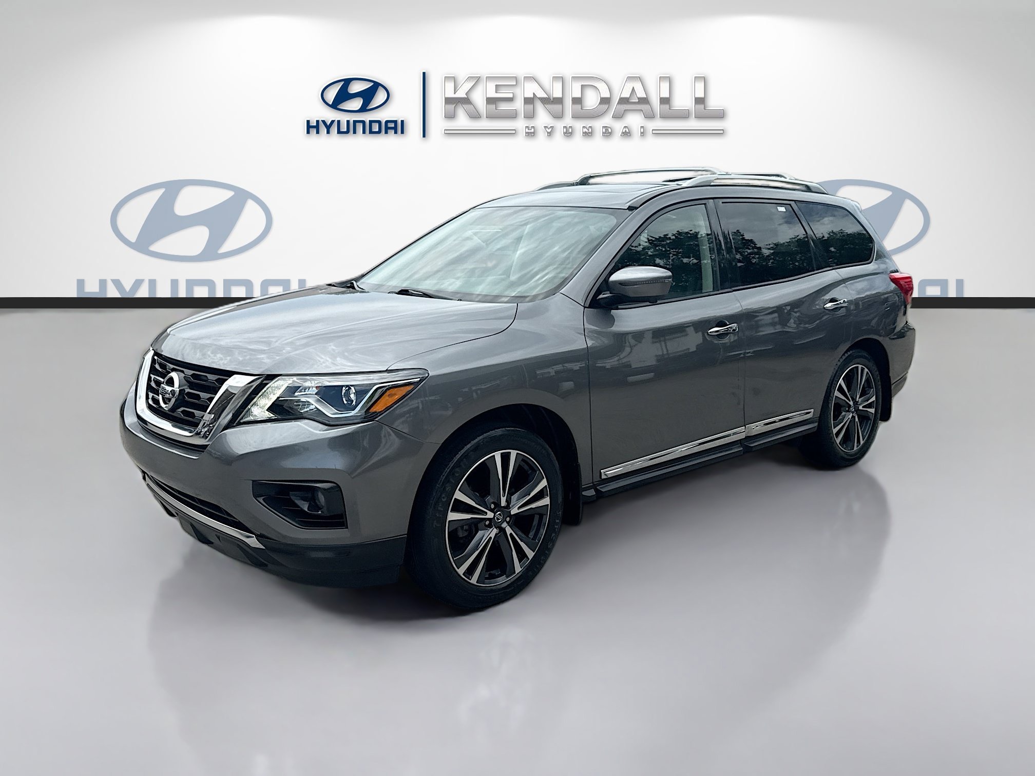 Used 2020 Gun Metallic Nissan Platinum image 3