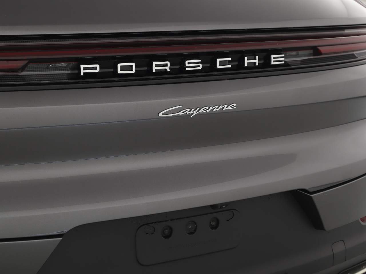 New 2026 Quartzite Grey Metallic Porsche  image 25