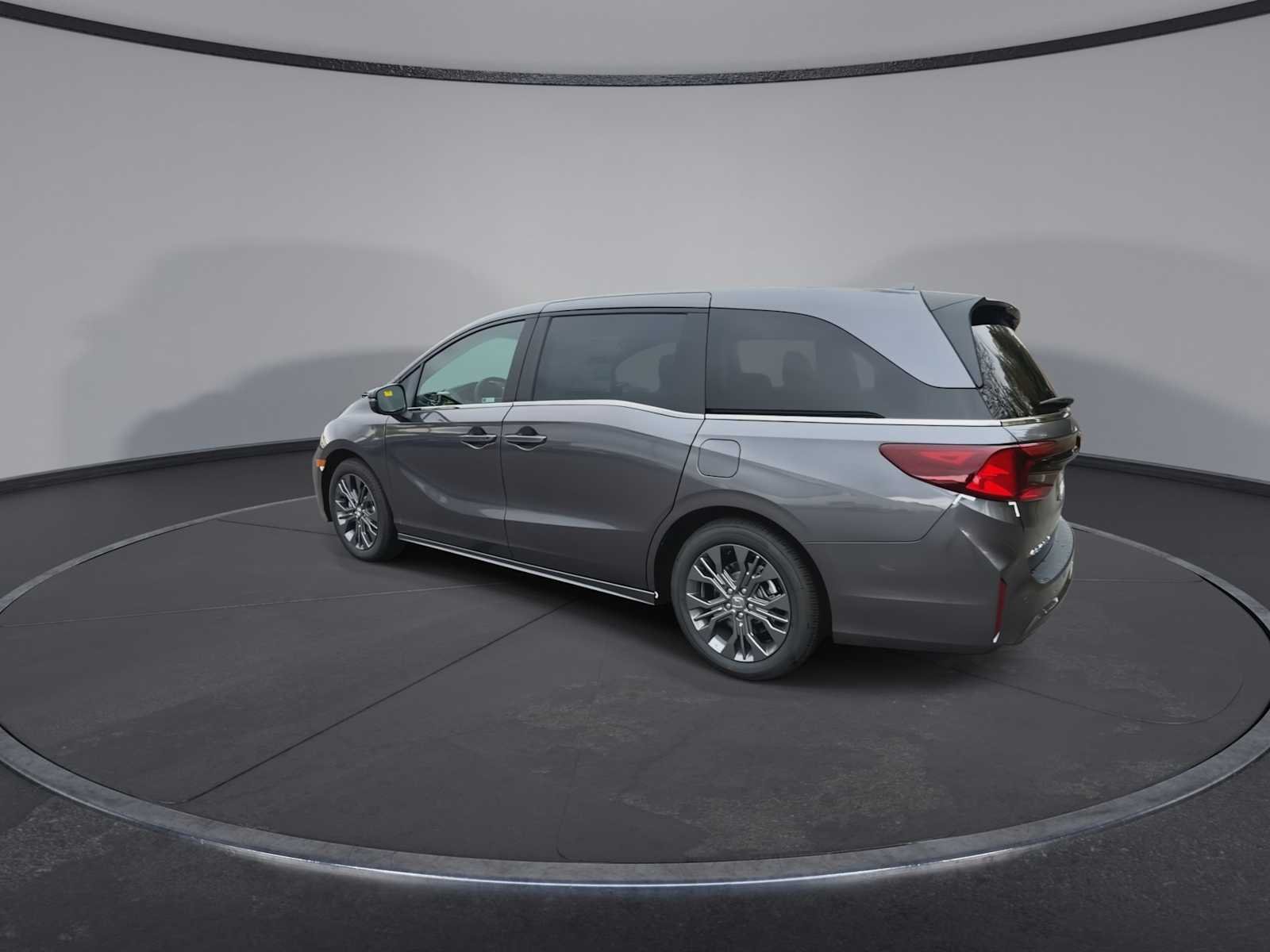 New 2026 Modern Steel Metallic Honda Touring image 6