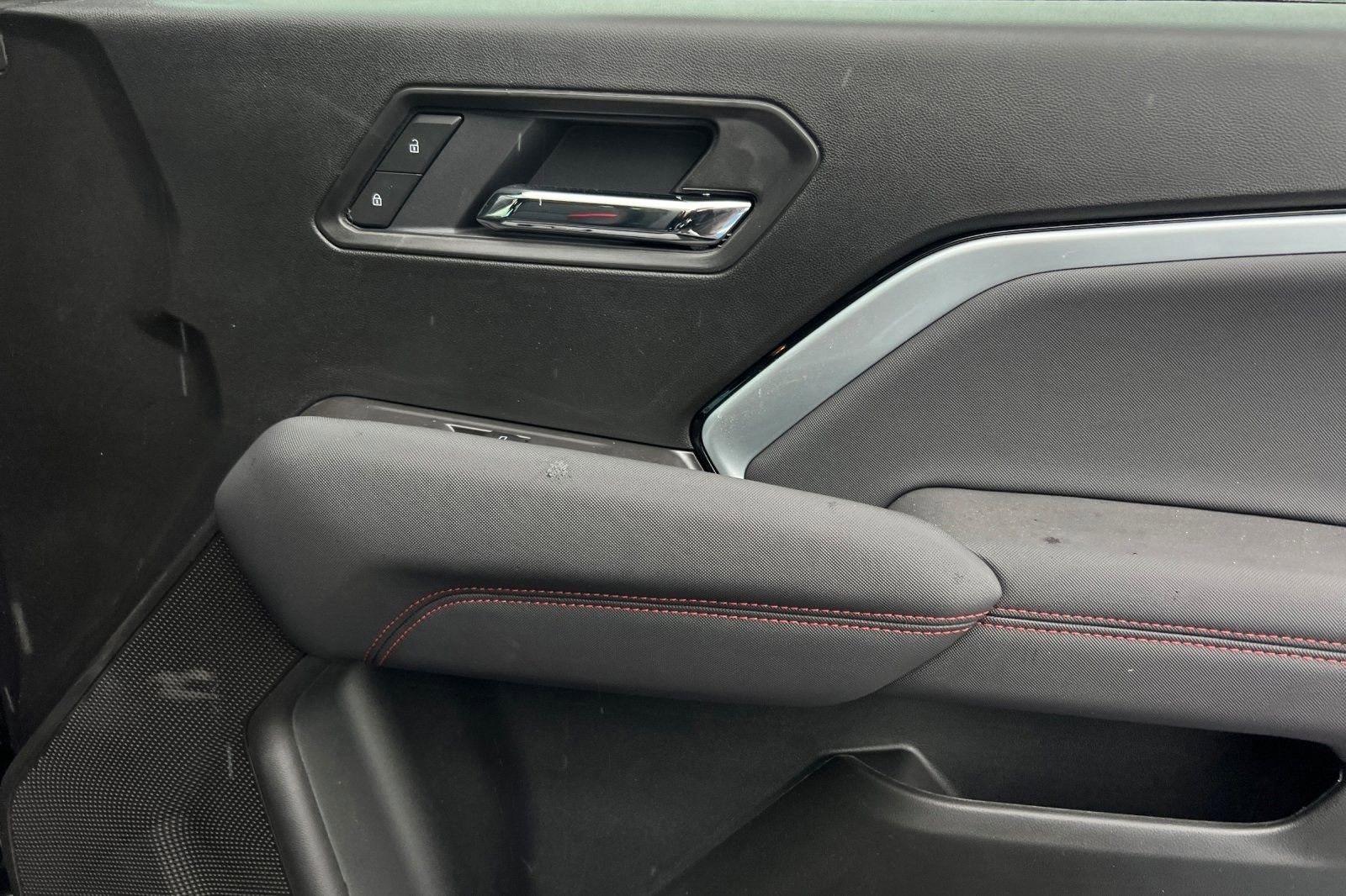 2025 Chevrolet Colorado Z71 - Photo 19