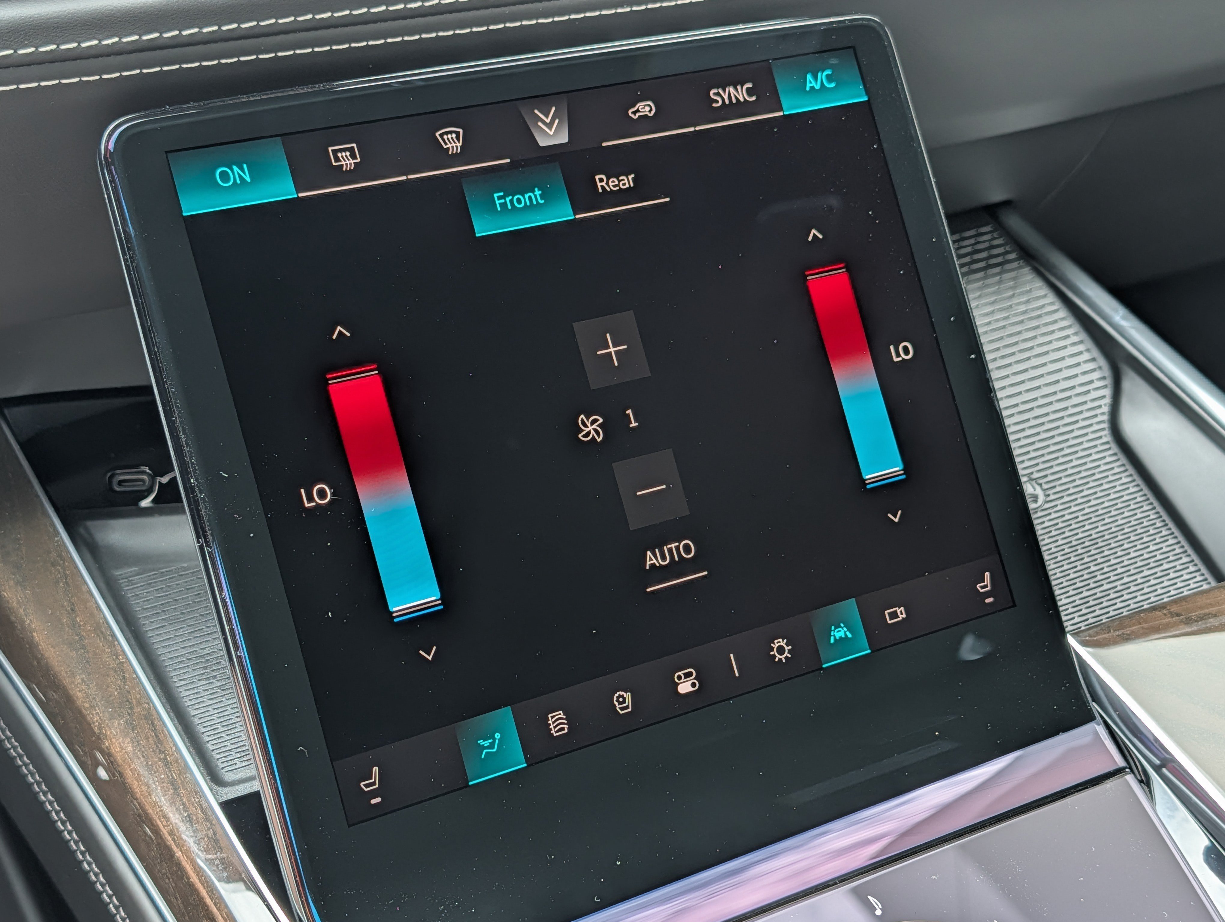 2026 Cadillac Escalade Platinum Sport - Photo 24