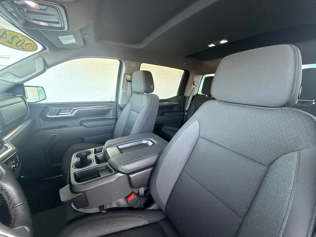 Used 2024 Gray Chevrolet LT image 29