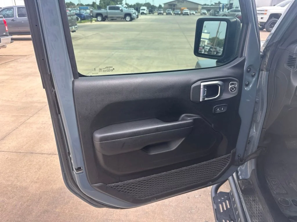 Used 2024 Gray Jeep Sport S image 7