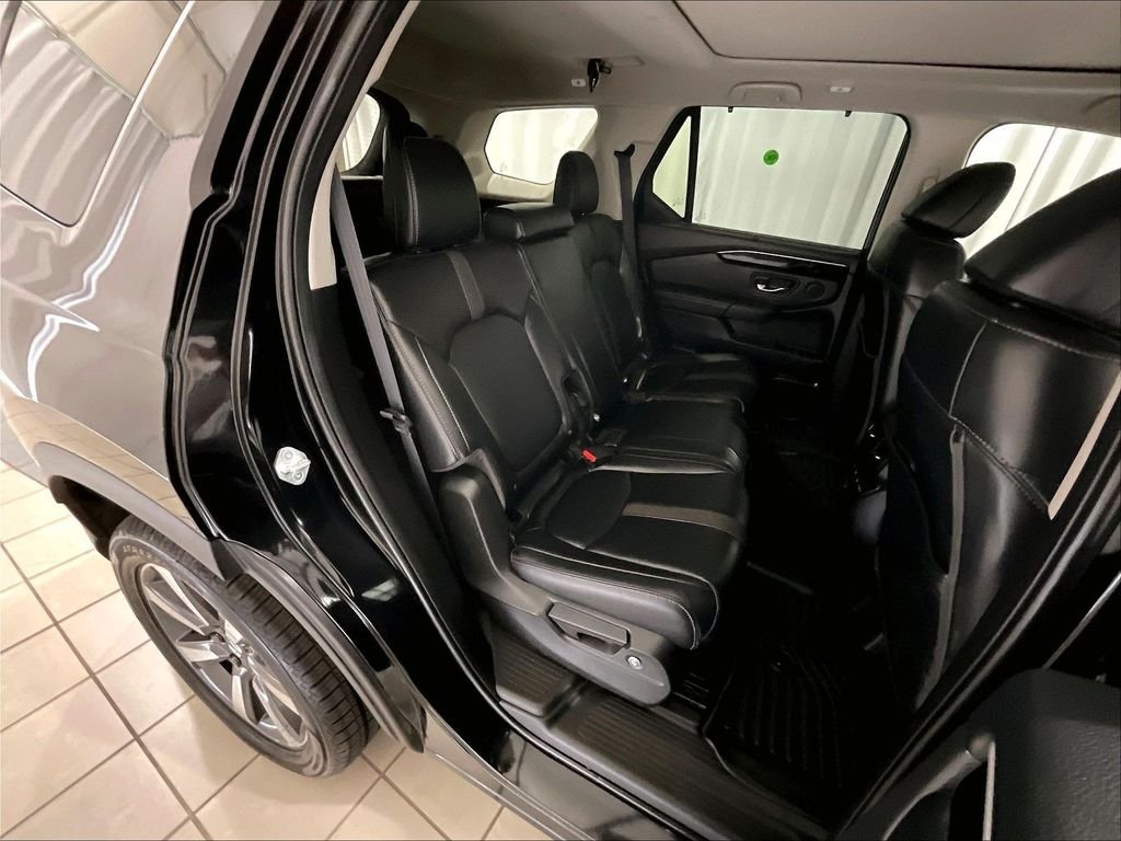 Used 2023 Crystal Black Pearl Honda Touring image 16