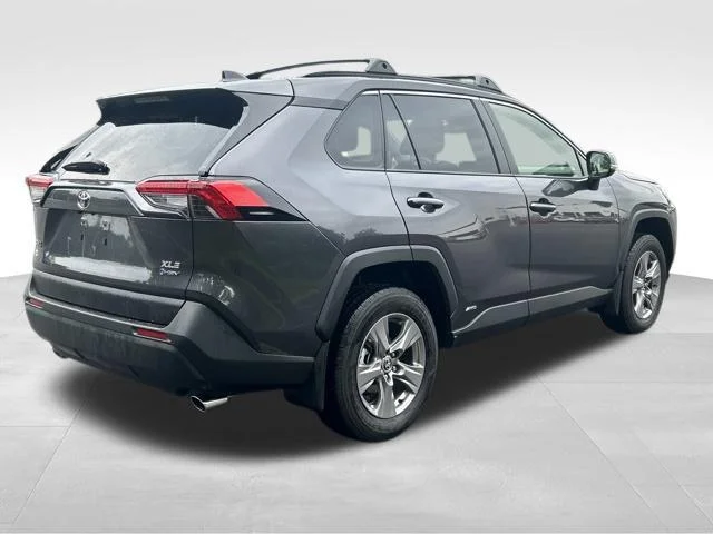 Certified Used 2025 MAGNETIC GRAY MET. Toyota  image 5