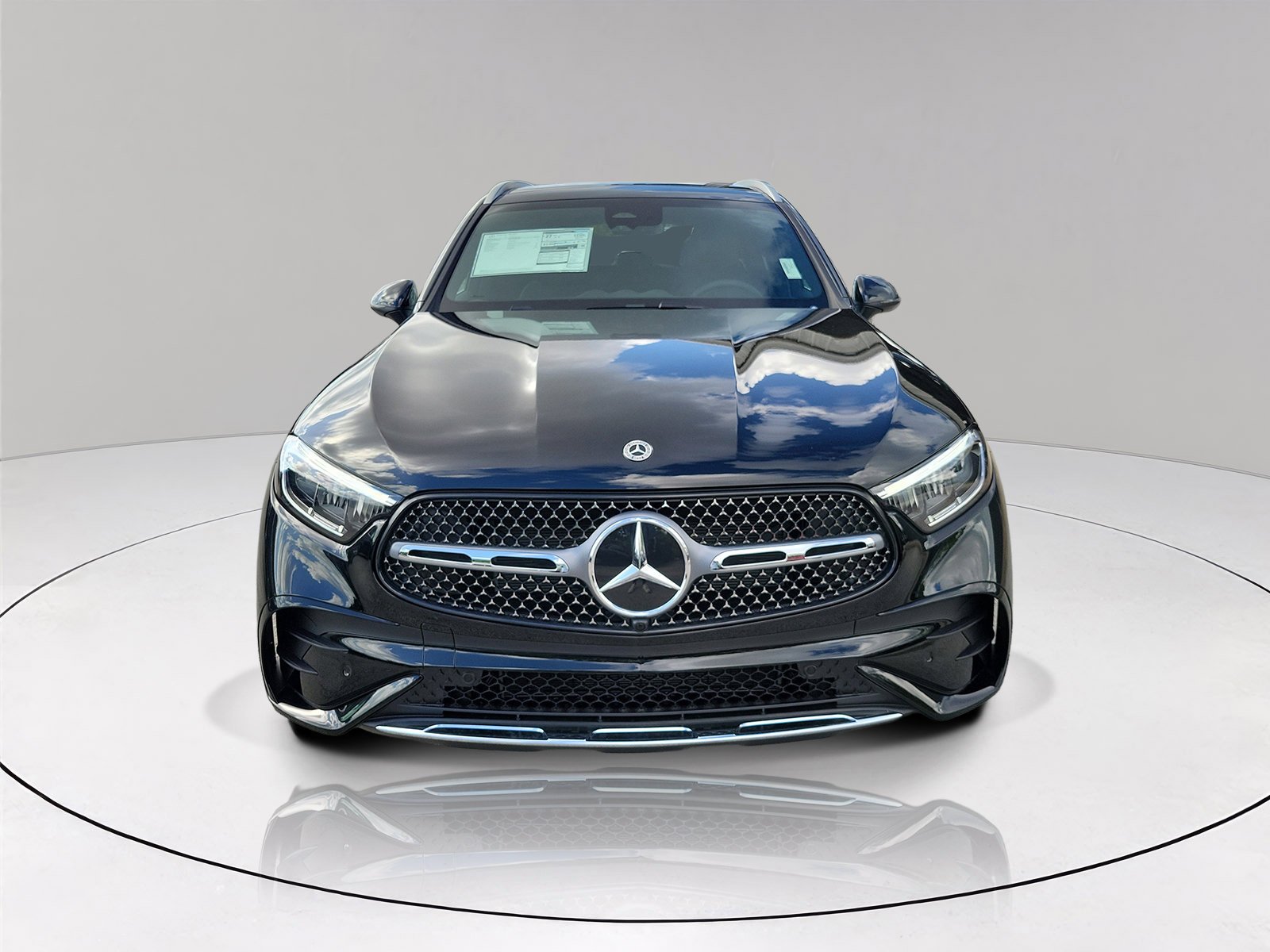 New 2026 Black Mercedes-Benz GLC 300 image 2