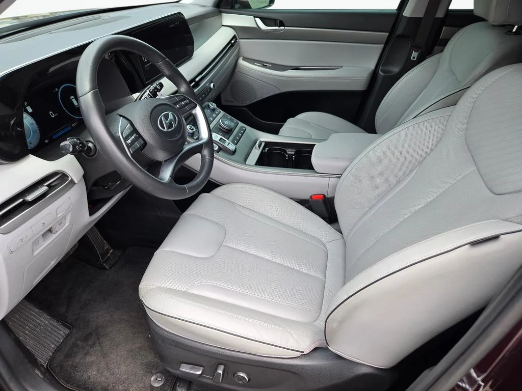 Used 2024 Red Hyundai SEL image 15