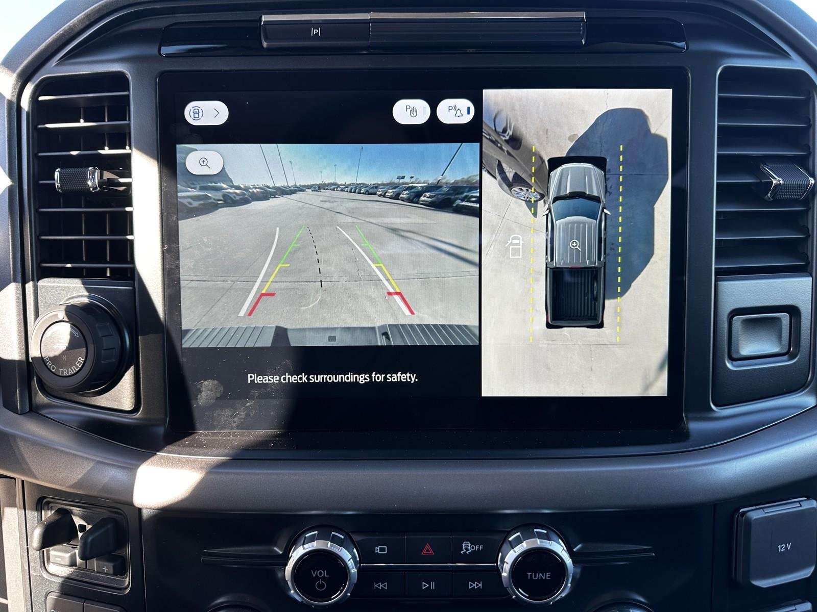 2025 Ford F-150 XLT - Photo 25