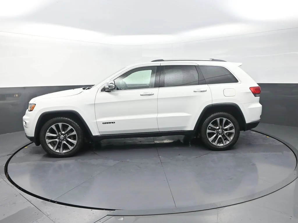 Used 2018 White Jeep Limited image 33