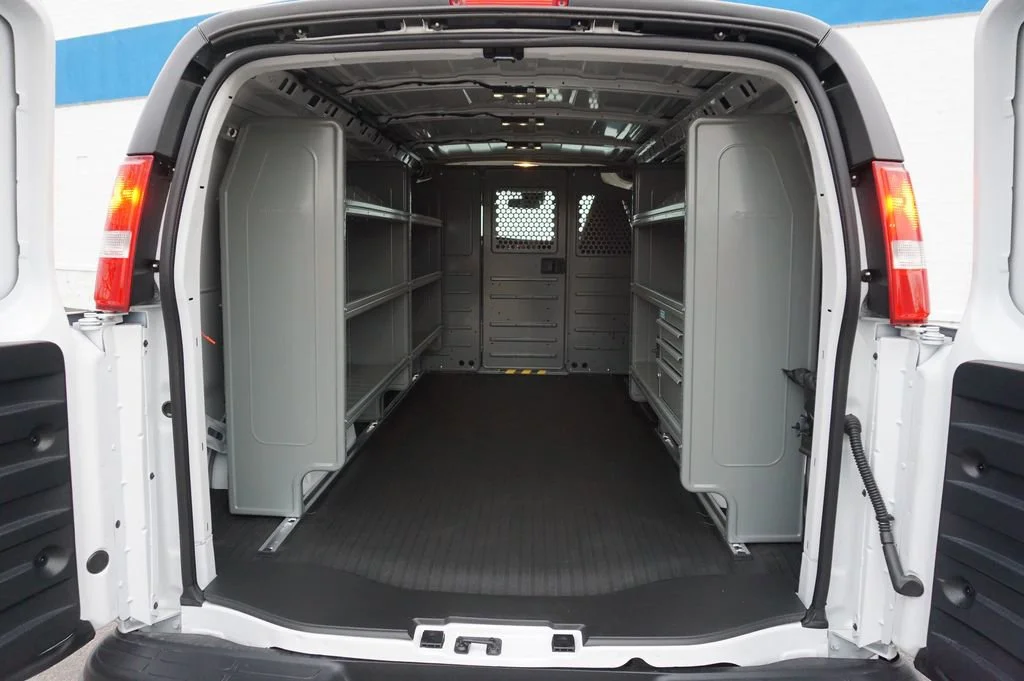 2025 Chevrolet Express Cargo Work Van - Photo 17
