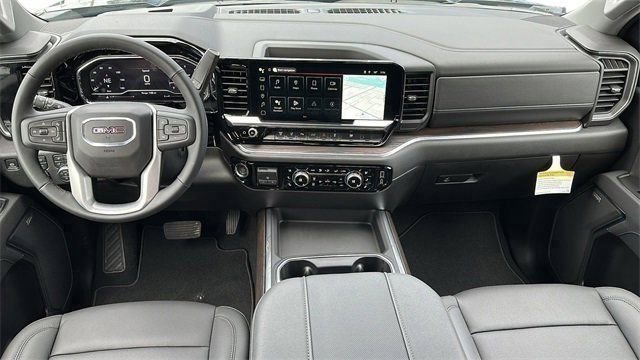 2025 GMC Sierra 2500HD SLT - Photo 14