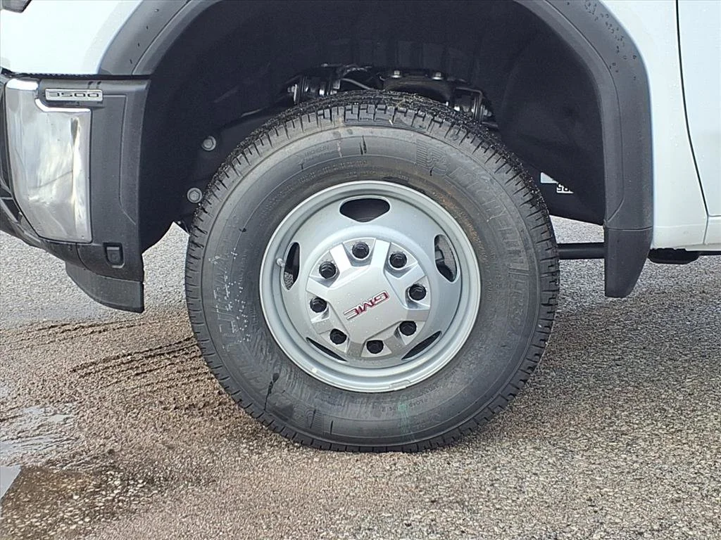 2025 GMC Sierra 3500HD Pro - Photo 20