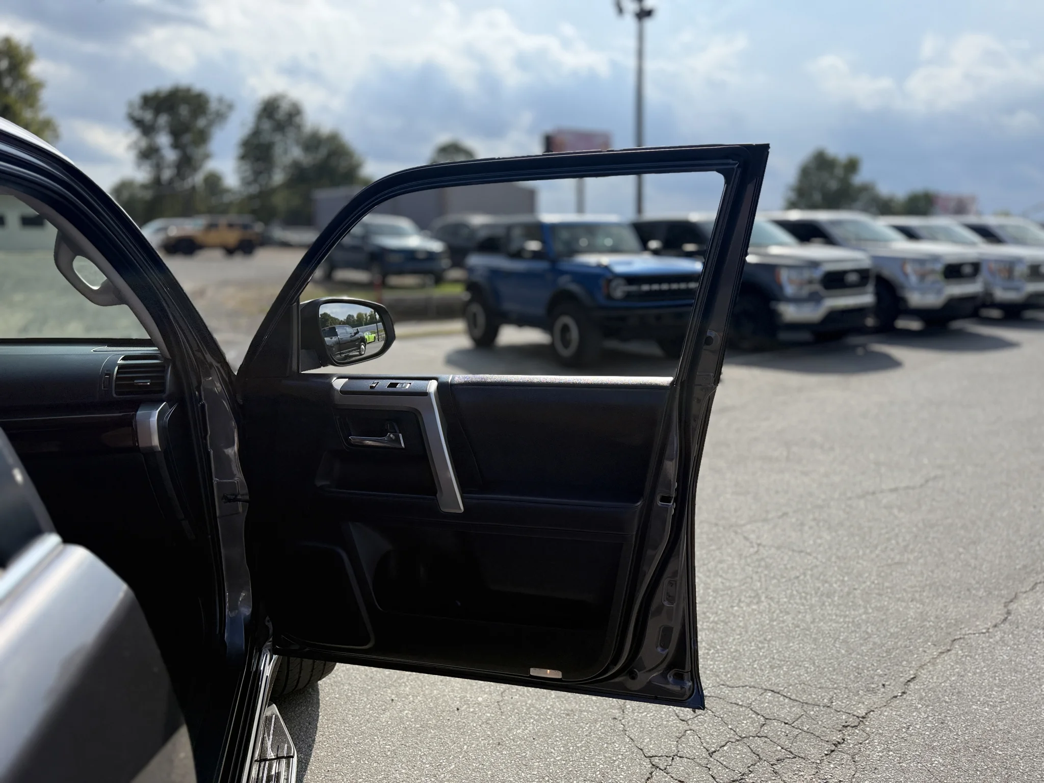 Used 2018 Magnetic Gray Metallic Toyota Limited image 29