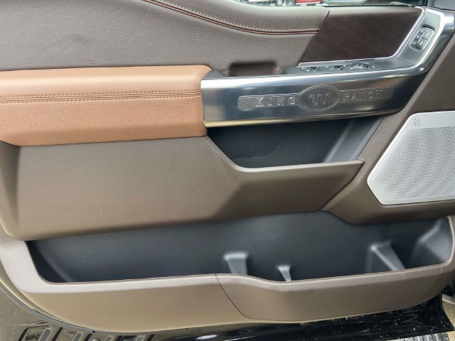 New 2026 Agate Black Metallic Ford King Ranch image 33