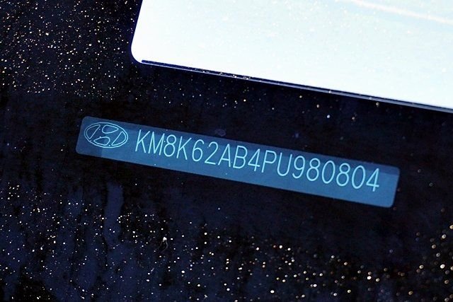 Used 2023 Green Hyundai SEL image 32