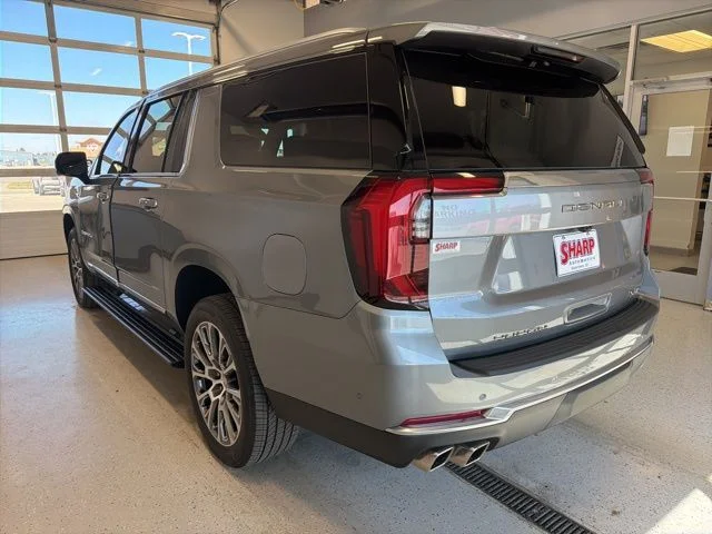 2026 GMC Yukon XL Denali - Photo 9