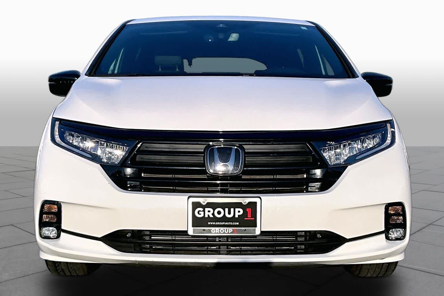 Used 2024 Platinum White Pearl Honda Sport image 4