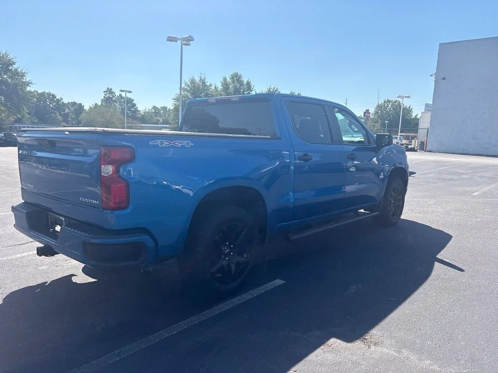 Used 2022 GLACIER BLUE METALLIC Chevrolet Custom image 3