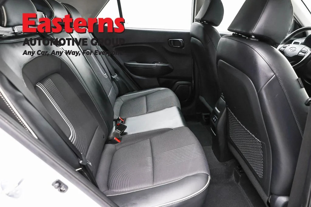 Used 2025 White Hyundai Limited image 23