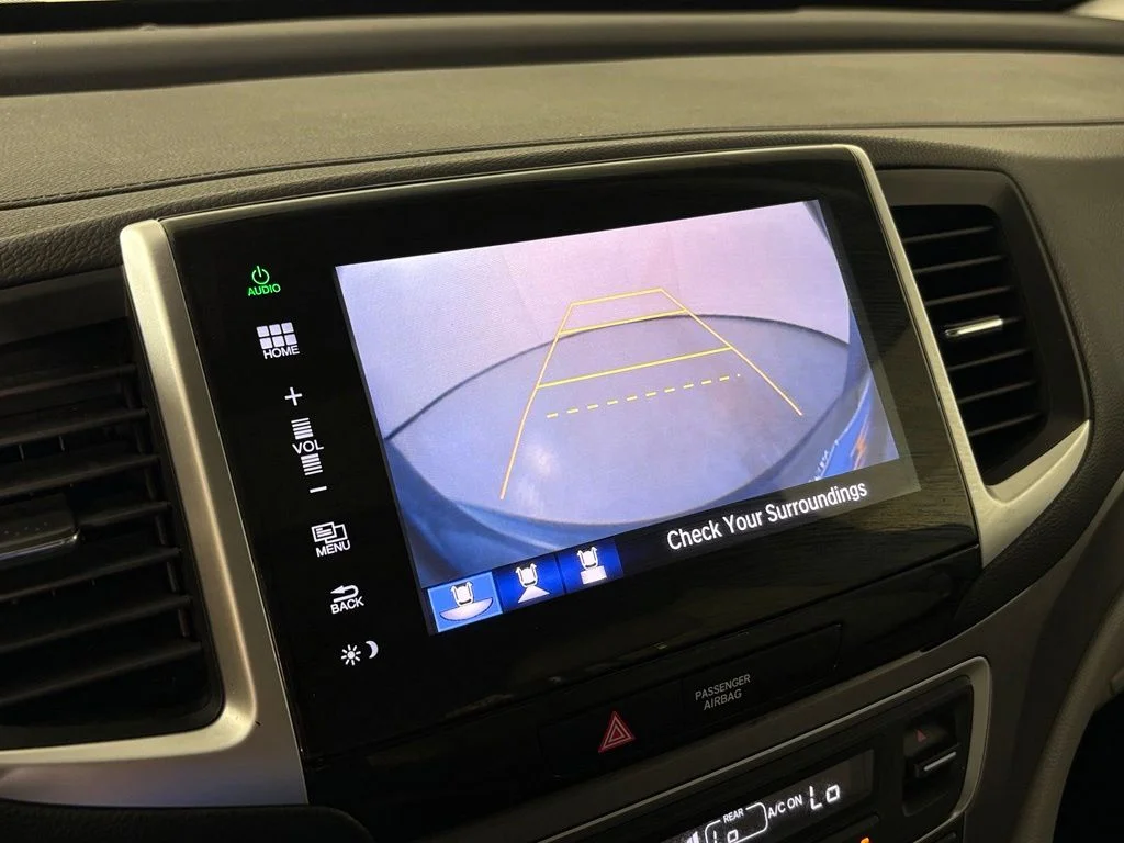Used 2016  Honda EX-L image 25