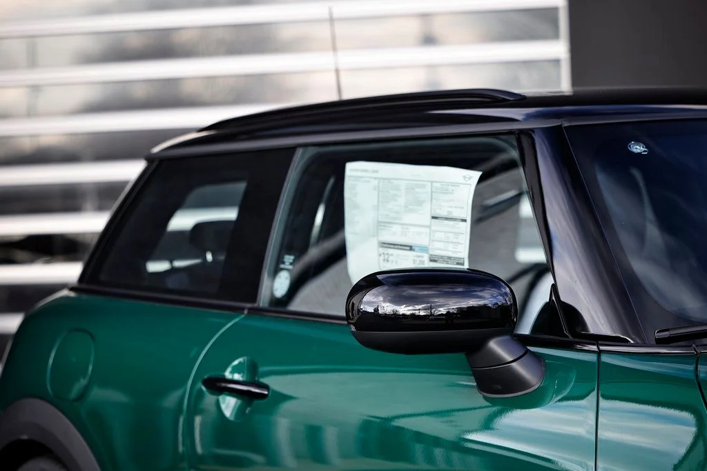 New 2026 British Racing Green Met MINI Signature Plus image 3