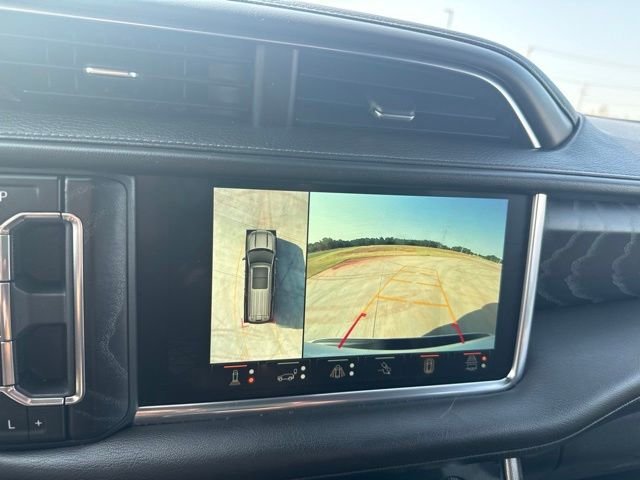 Used 2023 White GMC Denali image 9
