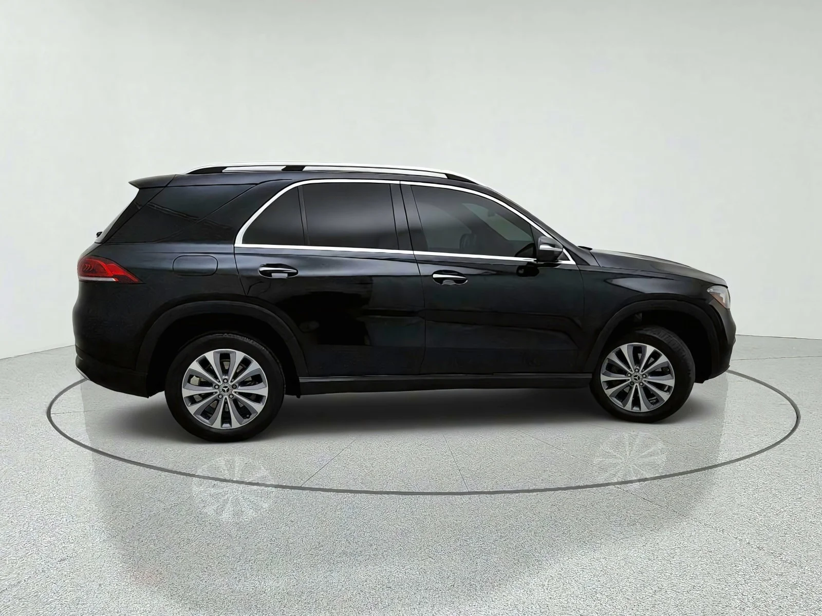 Used 2023 Black Mercedes-Benz GLE 350 image 7