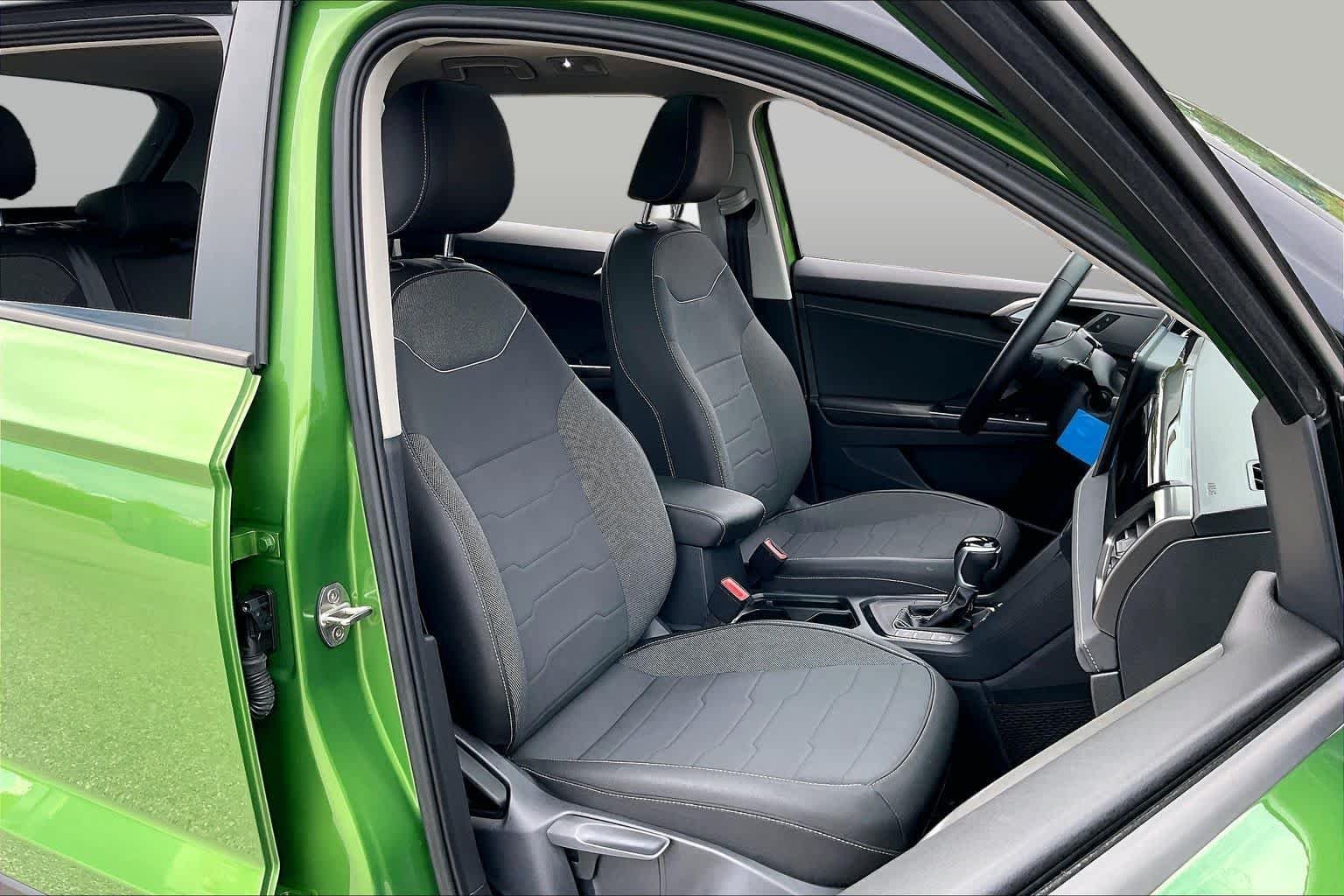 Used 2025 Bright Moss Green w/ Deep Black Roof Volkswagen SE Black image 9