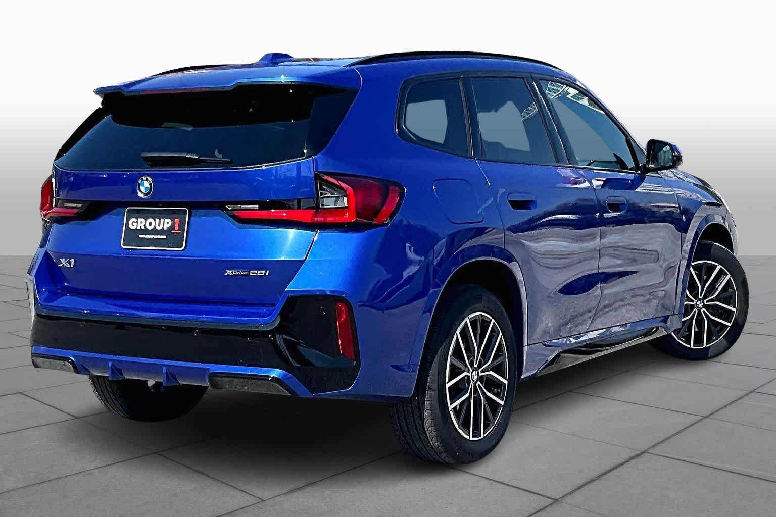 Used 2025 Portimao Blue Metallic BMW xDrive28i image 12