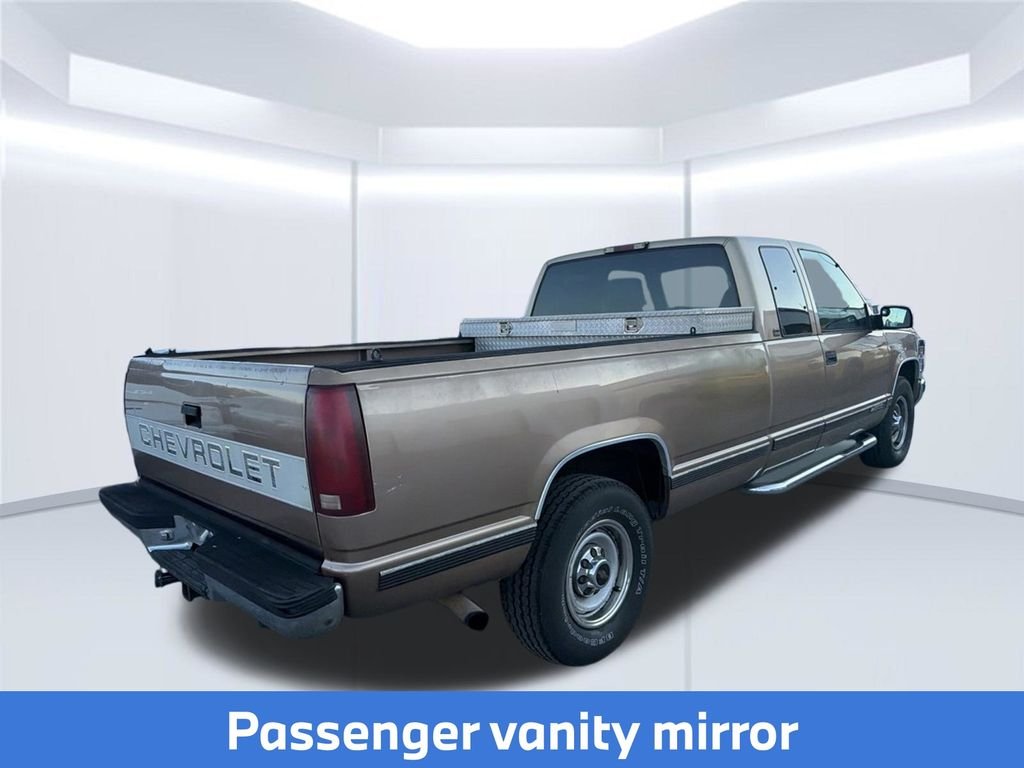 Used 1996  Chevrolet Cheyenne image 19