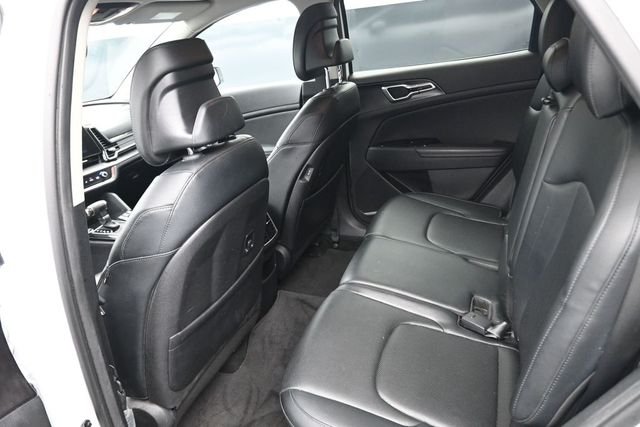 Used 2023 White Pearl Kia EX image 18
