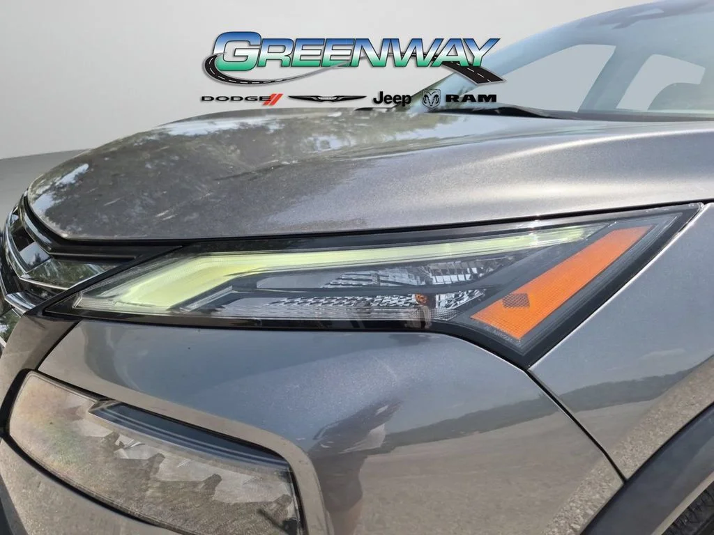 Used 2024 Gray Nissan SV image 29