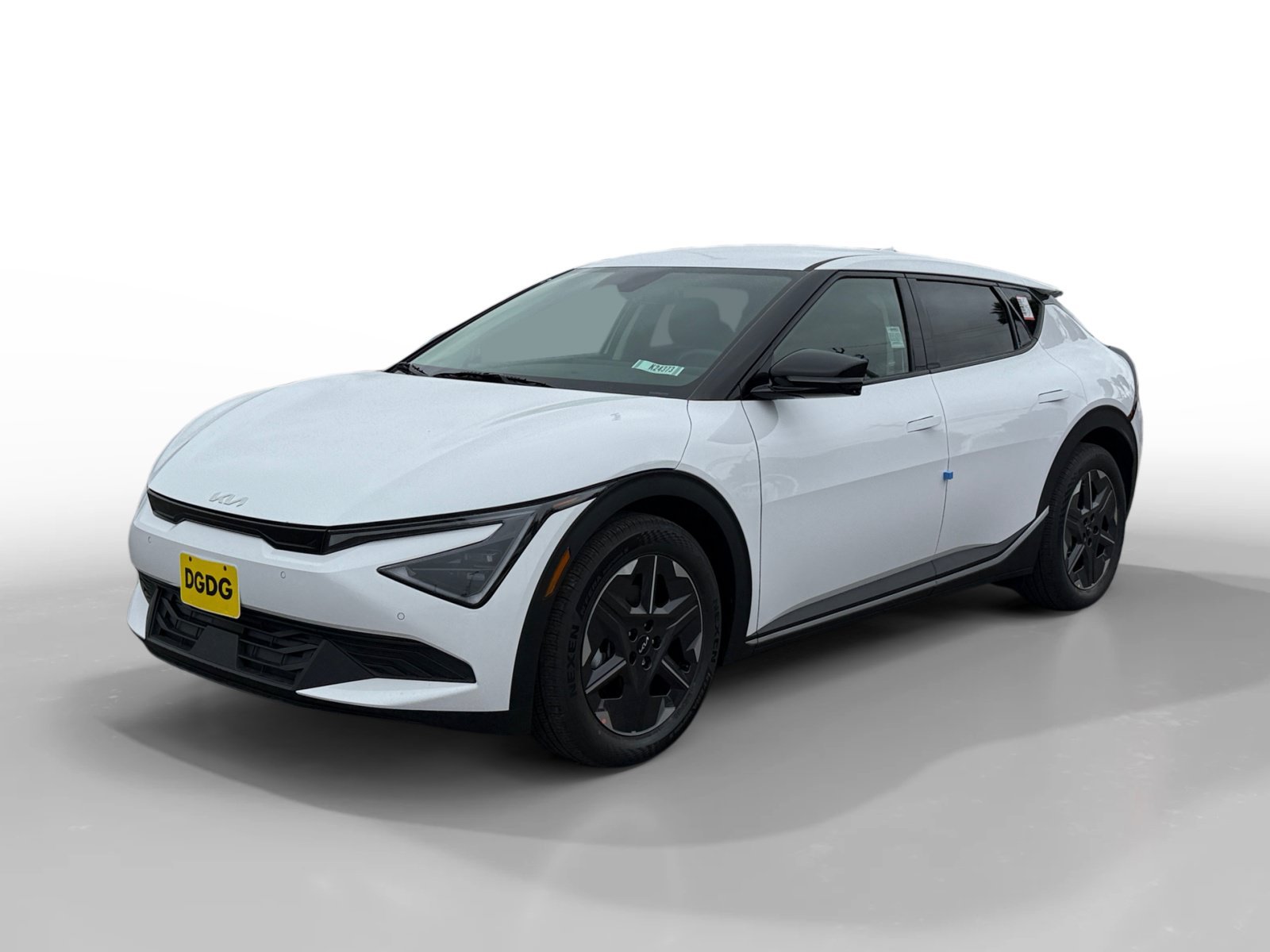 New 2026 Glacial White Pearl Kia LIGHT image 1
